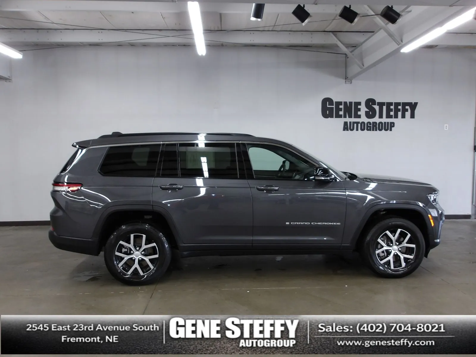Gray 2025 Jeep Grand Cherokee L Limited for sale in Fremont, NE