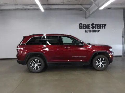 Another view of 2024 Jeep Grand Cherokee Limited for sale in Fremont, NE at Gene Steffy Chrysler Dodge Jeep RAM