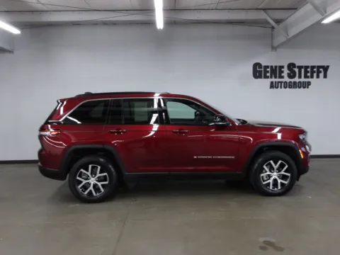 Another view of 2024 Jeep Grand Cherokee Limited for sale in Fremont, NE at Gene Steffy Chrysler Dodge Jeep RAM