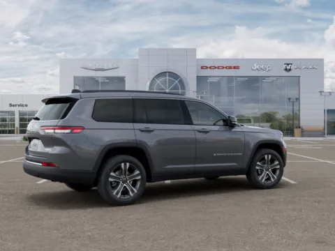 More photos of 2027 Jeep Grand Cherokee L Limited at Gene Steffy Chrysler Dodge Jeep RAM, NE