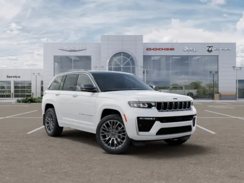 More photos of 2027 Jeep Grand Cherokee Summit at Gene Steffy Chrysler Dodge Jeep RAM, NE