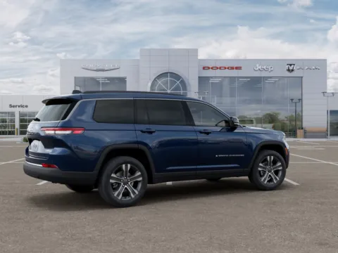 More photos of 2027 Jeep Grand Cherokee L Limited at Gene Steffy Chrysler Dodge Jeep RAM, NE