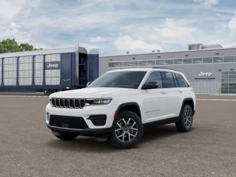 White 2027 Jeep Grand Cherokee Laredo X for sale in Fremont, NE