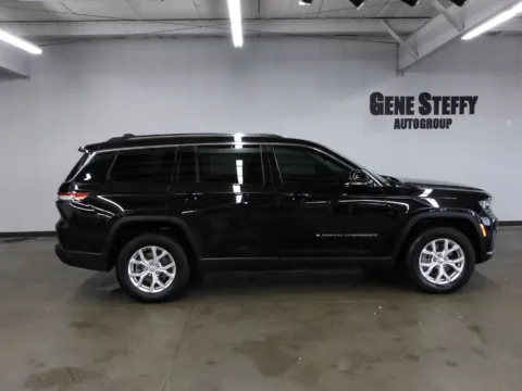 Another view of 2021 Jeep Grand Cherokee L Limited for sale in Fremont, NE at Gene Steffy Chrysler Dodge Jeep RAM