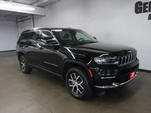Another view of 2023 Jeep Grand Cherokee L Limited for sale in Fremont, NE at Gene Steffy Chrysler Dodge Jeep RAM