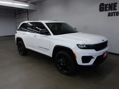 More photos of 2023 Jeep Grand Cherokee Altitude X at Gene Steffy Chrysler Dodge Jeep RAM, NE