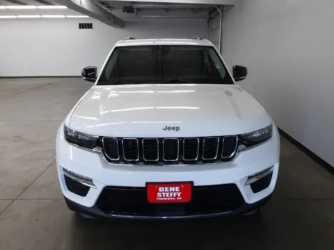 More photos of 2023 Jeep Grand Cherokee Limited at Gene Steffy Chrysler Dodge Jeep RAM, NE