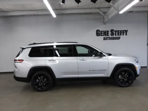Another view of 2023 Jeep Grand Cherokee L Altitude for sale in Fremont, NE at Gene Steffy Chrysler Dodge Jeep RAM