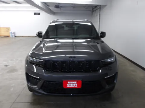 Another view of 2025 Jeep Grand Cherokee Limited for sale in Fremont, NE at Gene Steffy Chrysler Dodge Jeep RAM
