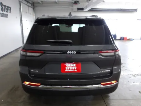 More photos of 2025 Jeep Grand Cherokee Limited at Gene Steffy Chrysler Dodge Jeep RAM, NE