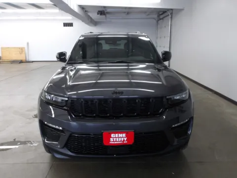 Another view of 2025 Jeep Grand Cherokee Limited for sale in Fremont, NE at Gene Steffy Chrysler Dodge Jeep RAM