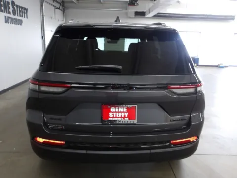 More photos of 2025 Jeep Grand Cherokee Limited at Gene Steffy Chrysler Dodge Jeep RAM, NE