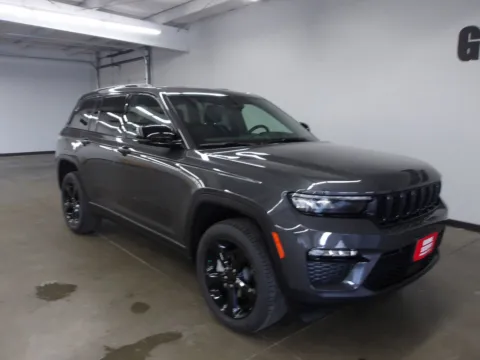 Photos of 2025 Jeep Grand Cherokee Limited for sale in Fremont, NE at Gene Steffy Chrysler Dodge Jeep RAM