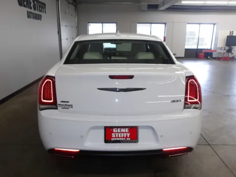 More photos of 2022 Chrysler 300 Touring L at Gene Steffy Chrysler Dodge Jeep RAM, NE
