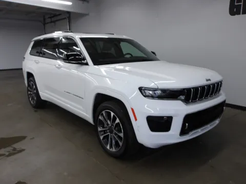Photos of 2022 Jeep Grand Cherokee L Overland for sale in Fremont, NE at Gene Steffy Chrysler Dodge Jeep RAM