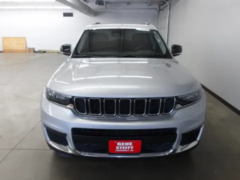 Another view of 2021 Jeep Grand Cherokee L Limited for sale in Fremont, NE at Gene Steffy Chrysler Dodge Jeep RAM