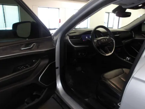 More photos of 2021 Jeep Grand Cherokee L Limited at Gene Steffy Chrysler Dodge Jeep RAM, NE