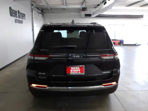 More photos of 2022 Jeep Grand Cherokee Limited at Gene Steffy Chrysler Dodge Jeep RAM, NE