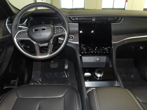 More photos of 2025 Jeep Grand Cherokee L Limited at Gene Steffy Chrysler Dodge Jeep RAM, NE