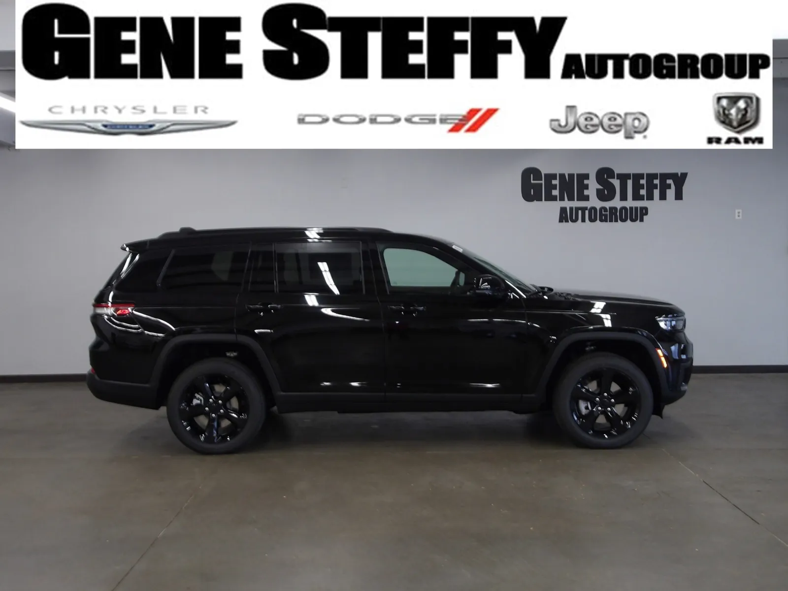 2025 Jeep Grand Cherokee L Altitude's photo