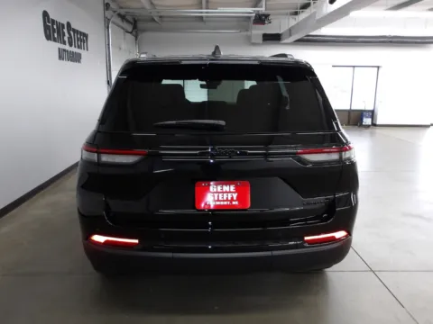 More photos of 2025 Jeep Grand Cherokee Limited at Gene Steffy Chrysler Dodge Jeep RAM, NE