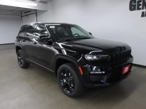 Photos of 2025 Jeep Grand Cherokee Limited for sale in Fremont, NE at Gene Steffy Chrysler Dodge Jeep RAM