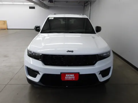 Another view of 2025 Jeep Grand Cherokee Limited for sale in Fremont, NE at Gene Steffy Chrysler Dodge Jeep RAM