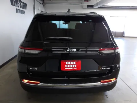 More photos of 2025 Jeep Grand Cherokee Limited at Gene Steffy Chrysler Dodge Jeep RAM, NE