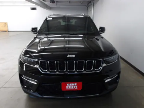 Another view of 2025 Jeep Grand Cherokee Limited for sale in Fremont, NE at Gene Steffy Chrysler Dodge Jeep RAM