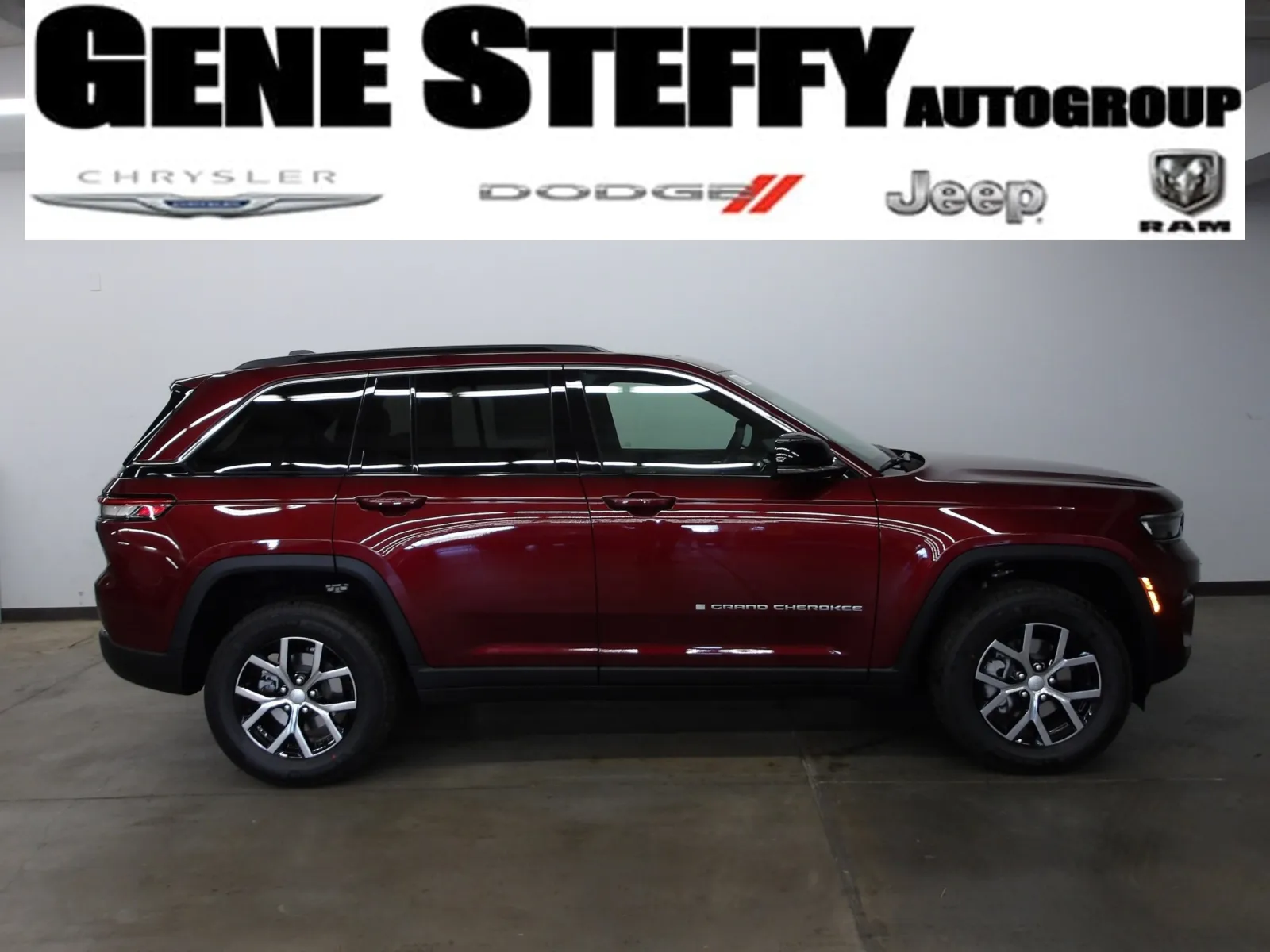 Red 2025 Jeep Grand Cherokee Limited for sale in Fremont, NE