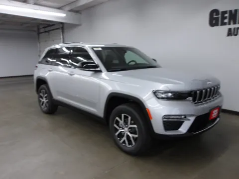 Photos of 2025 Jeep Grand Cherokee Limited for sale in Fremont, NE at Gene Steffy Chrysler Dodge Jeep RAM