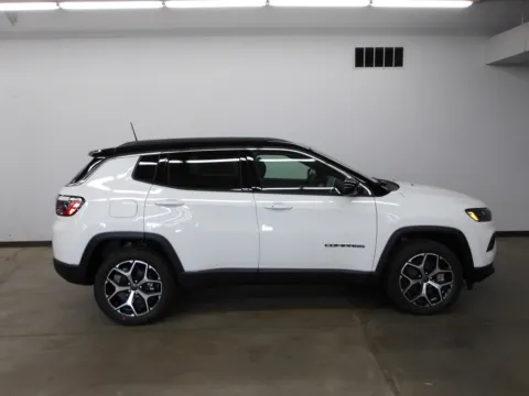 White 2026 Jeep Compass Limited for sale in Fremont, NE