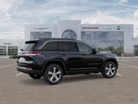 More photos of 2025 Jeep Grand Cherokee Limited at Gene Steffy Chrysler Dodge Jeep RAM, NE