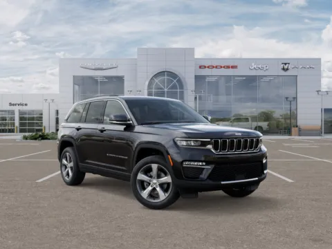 More photos of 2025 Jeep Grand Cherokee Limited at Gene Steffy Chrysler Dodge Jeep RAM, NE