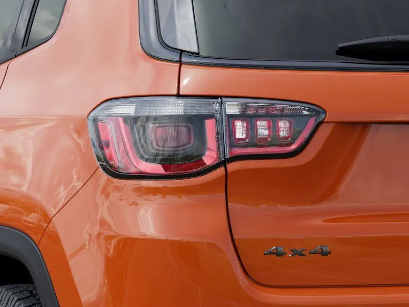 2026 Jeep Compass Trailhawk - Photo 9