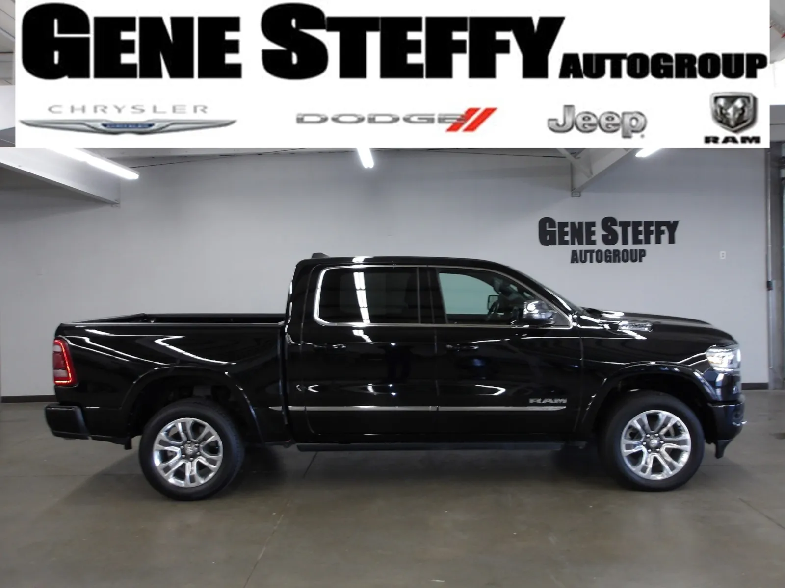 Black 2023 Ram 1500 Limited for sale in Fremont, NE