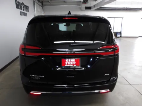 More photos of 2024 Chrysler Pacifica Touring L at Gene Steffy Chrysler Dodge Jeep RAM, NE