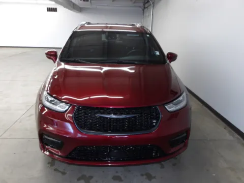 Another view of 2021 Chrysler Pacifica Touring for sale in Fremont, NE at Gene Steffy Chrysler Dodge Jeep RAM