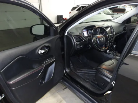 More photos of 2021 Jeep Cherokee Trailhawk at Gene Steffy Chrysler Dodge Jeep RAM, NE