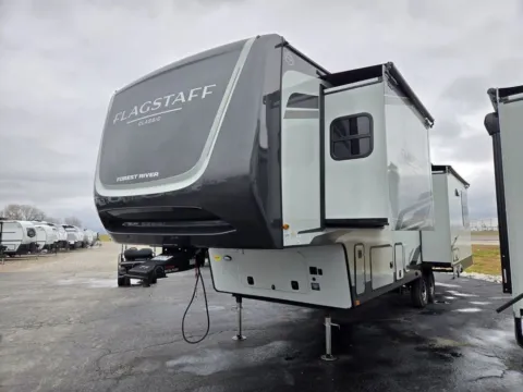 More photos of 2026 Forest River Flagstaff Classic F372RL at Colman's Country Campers, IL
