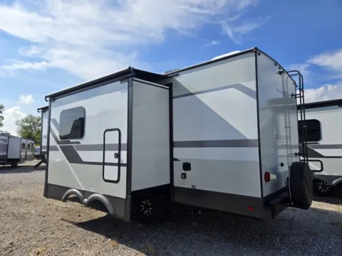 More photos of 2026 Forest River FLAGSTAFF Micro Lite 25BSDS at Colman's Country Campers, IL