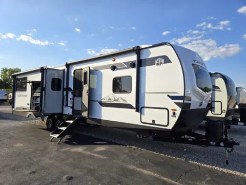 Photos of 2026 Forest River Surveyor Grand Surveyor  290RLDS for sale in Hartford, IL at Colman's Country Campers