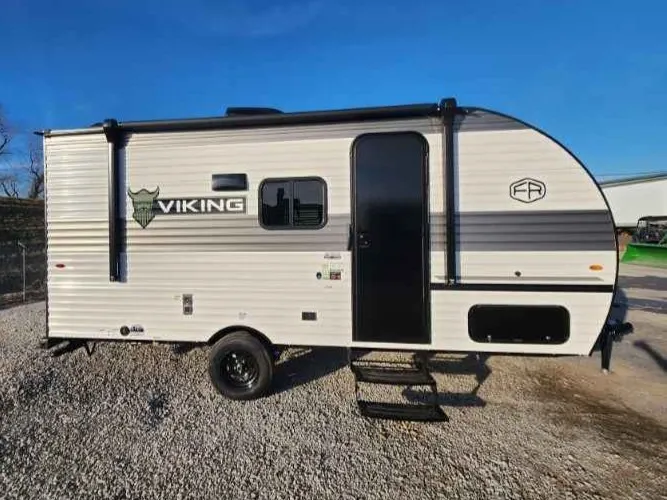 Unknown 2025 Forest River VIKING 17SBH for sale in Hartford, IL