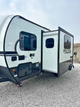 More photos of 2024 Forest RIver Flagstaff GEO PRO 20BHS at Colman's Country Campers, IL