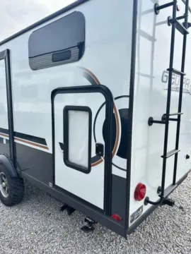 More photos of 2024 Forest RIver Flagstaff GEO PRO 20BHS at Colman's Country Campers, IL