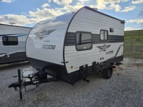 More photos of 2024 Shasta Oasis   16RE at Colman's Country Campers, IL
