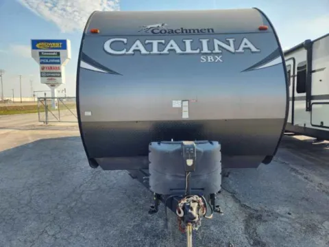 Another view of 2017 Coachmen Catalina SBX  291QBS for sale in Hartford, IL at Colman's Country Campers