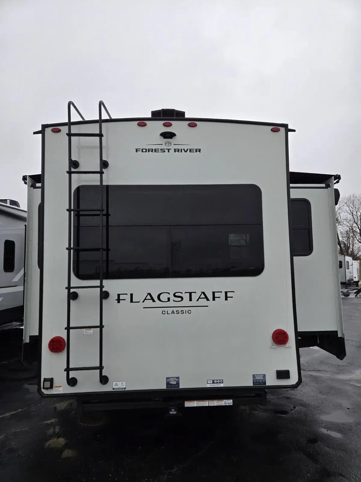 More photos of 2026 Forest River Flagstaff Classic  331RL at Colman's Country Campers, IL