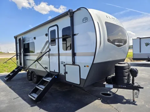 2026 Forest River Flagstaff Micro Lite  25SRK for sale in Hartford, IL