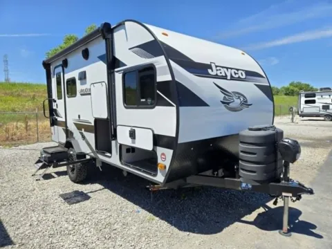 2025 Jayco Jay Feather 166fbs